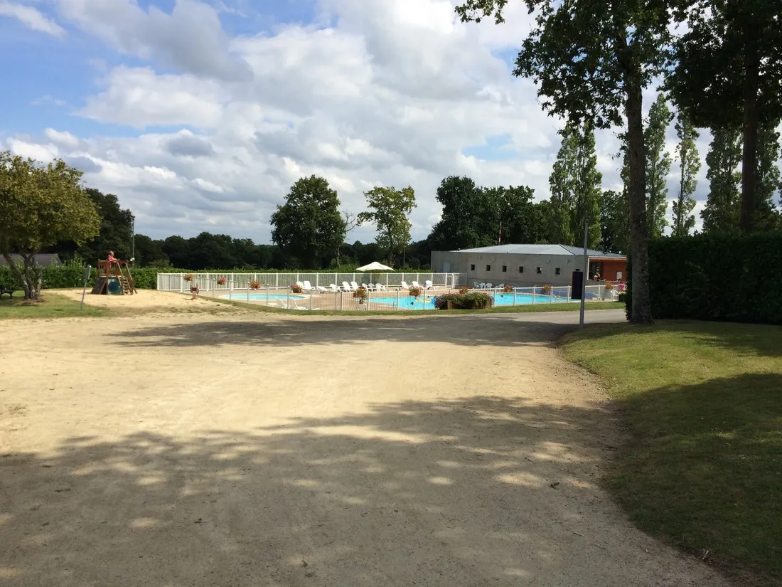 municipal-de-beausejour-saint-samson-sur-rance-wbcfv