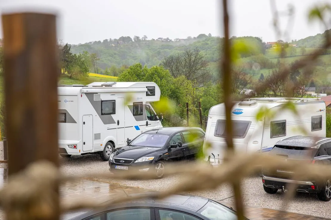 wein-camp-hazic-sveti-martin-na-muri-sbpjw
