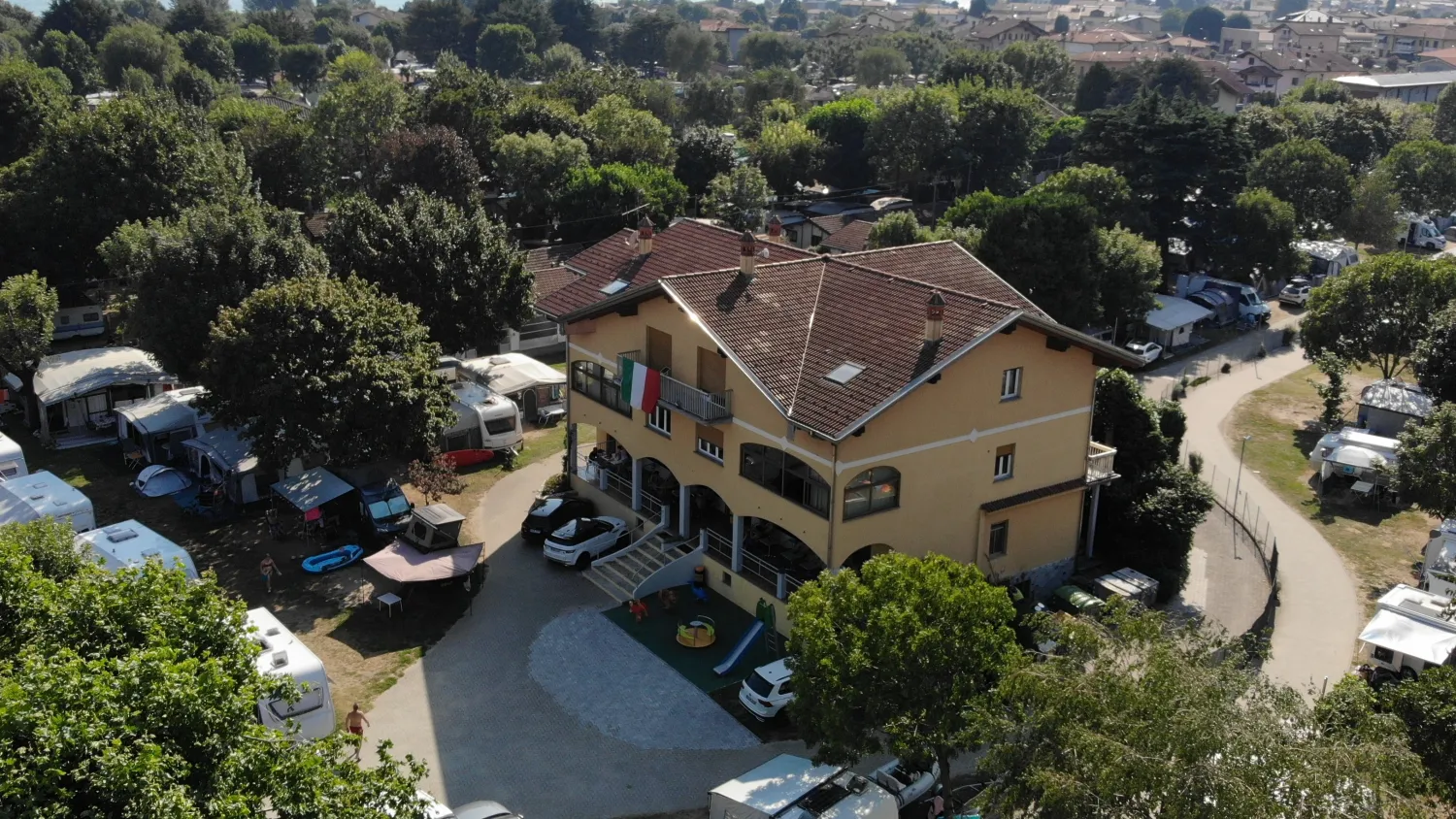 camping-solarium-domaso-8evqa