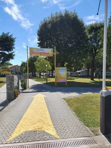 camping-solarium-domaso-bvnui