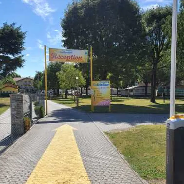 camping-solarium-domaso-bvnui