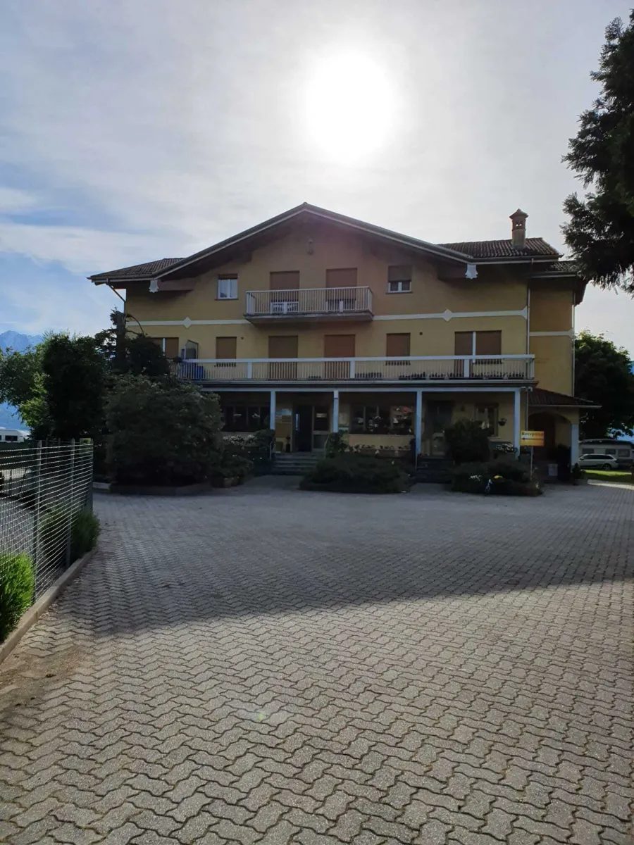 camping-solarium-domaso-zwhdk