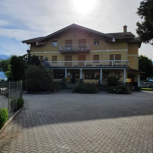 camping-solarium-domaso-zwhdk