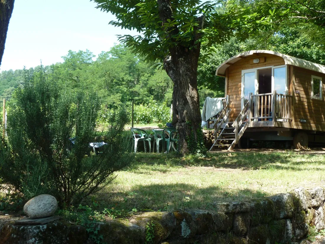 les-cruses-ribes-ardeche-wgvdz