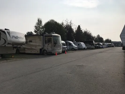 golden-nugget-rv-park-anchorage-d8gq1
