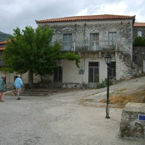 mani-beach-gythion-mavrovouni-d20vz