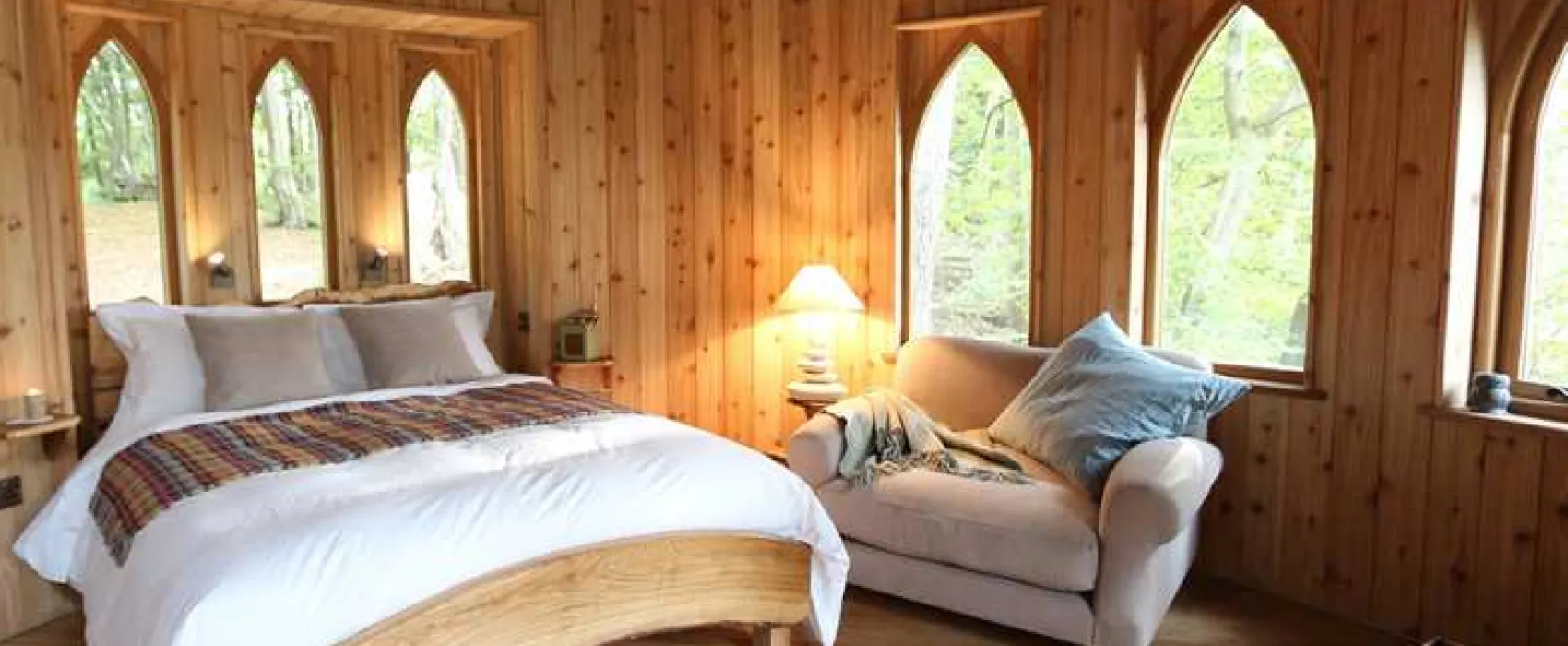 Hoots Treehouse