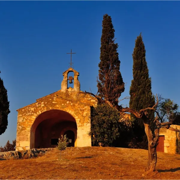 le-pesquier-eygalieres-ja0us