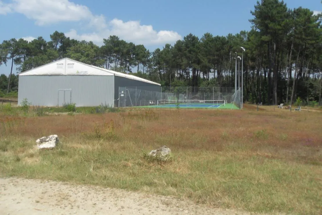 aire-de-camping-cars-de-nauton-roquefort-svovu