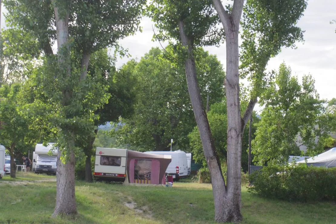 camping-les-iles-du-grand-large-st-maurice-l-exil-wi0ip