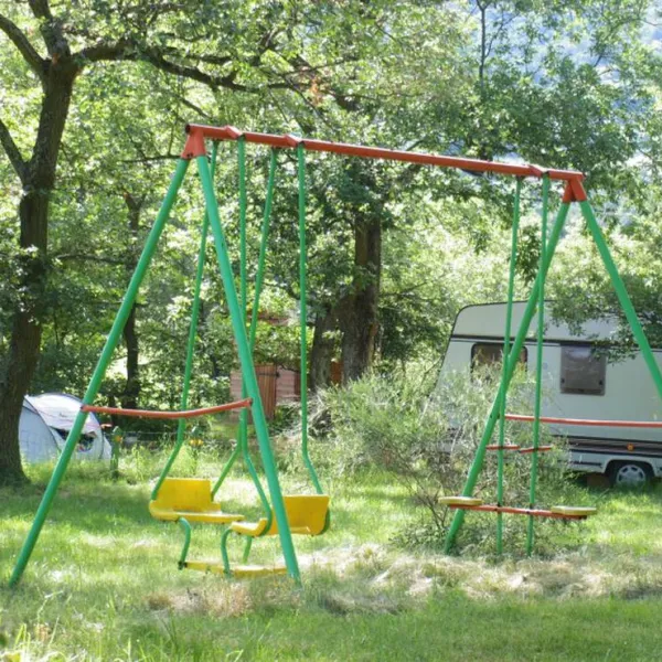 camping-rural-de-maniquet-joseph-chuyer-ol4o7