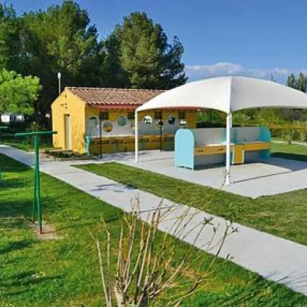 camping-flory-vaucluse-mfefg
