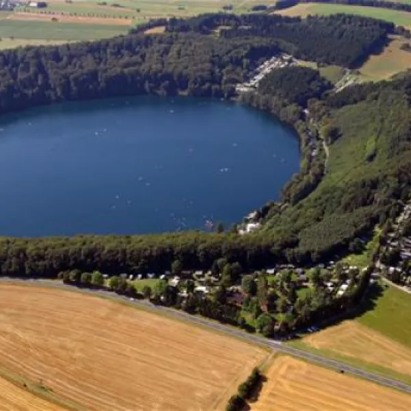 feriendorf-pulvermaar-gillenfeld-yqbv9