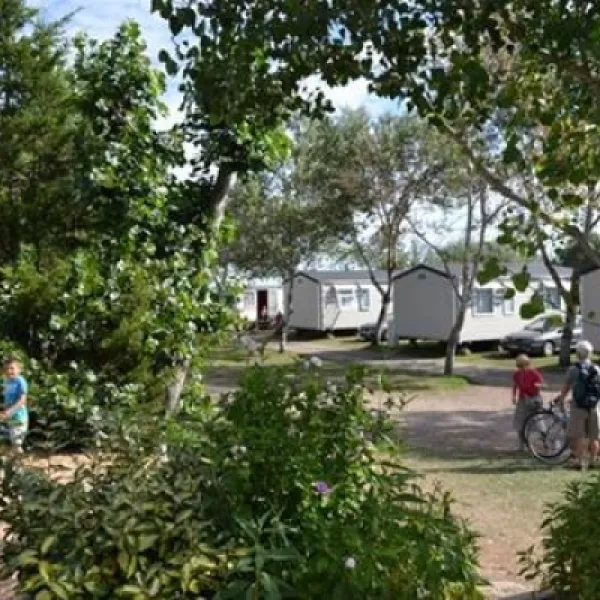camping-la-grande-vallee-la-tranche-sur-mer-ch01c