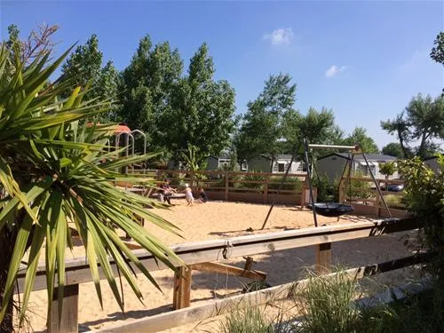 camping-la-grande-vallee-la-tranche-sur-mer-stipr