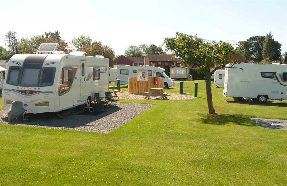 old-hall-holiday-park-york-8kkni