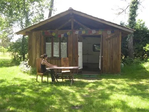 aire-naturelle-de-camping-du-toy-herm-5myik