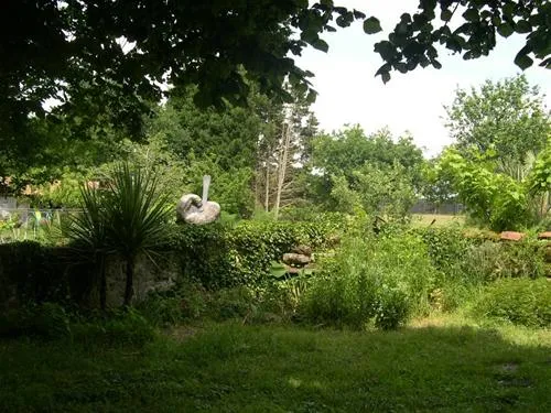 aire-naturelle-de-camping-du-toy-herm-8zb7z