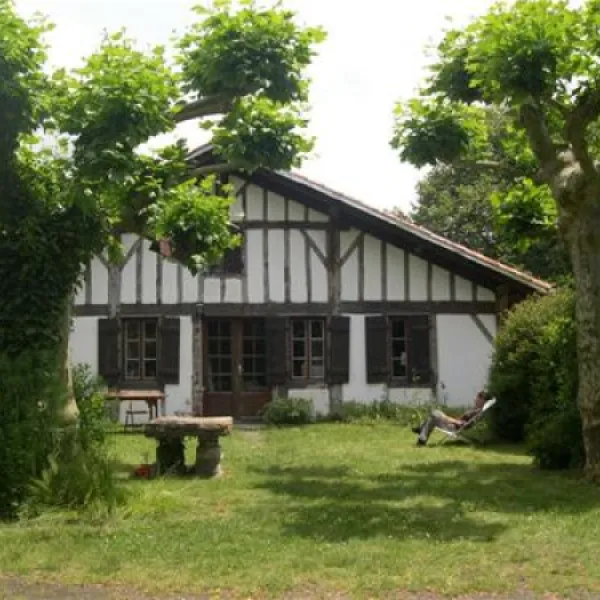 aire-naturelle-de-camping-du-toy-herm-9g9mv