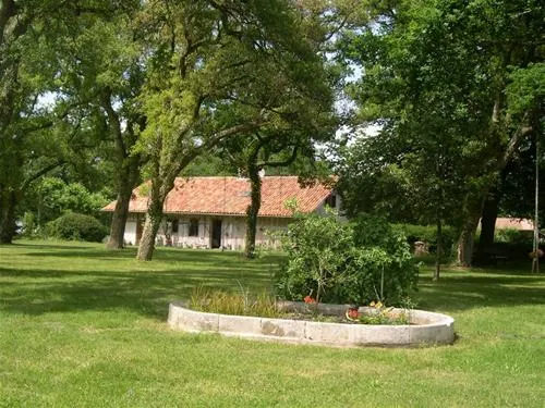 aire-naturelle-de-camping-du-toy-herm-chttv