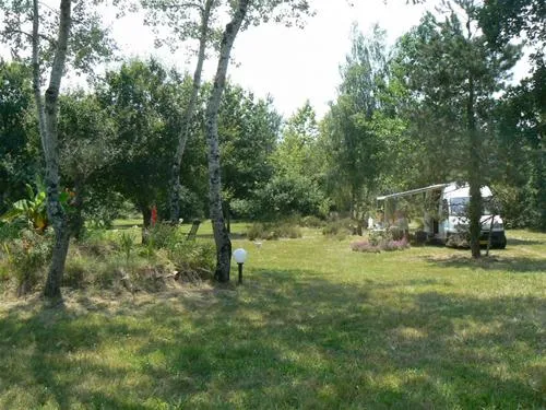 aire-naturelle-de-camping-du-toy-herm-tpnmi