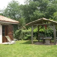 aire-naturelle-de-camping-du-toy-herm-vw6dh
