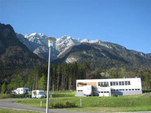 camping-innsbruck-kranebitterhof-innsbruck-isiux