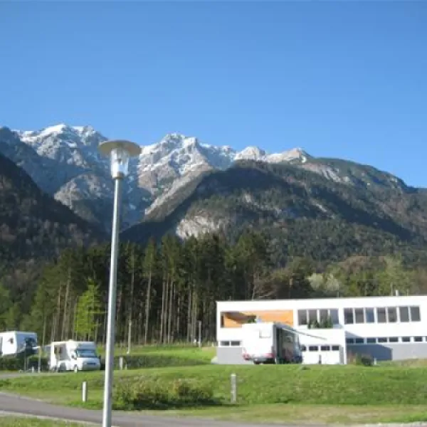 camping-innsbruck-kranebitterhof-innsbruck-isiux