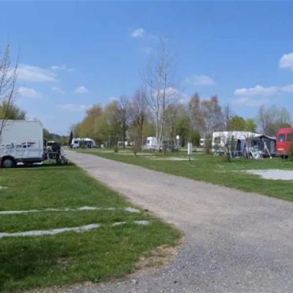 camping-freizeitpark-luxoase-kleinrhrsdorf-bei-dresden-1g2ao
