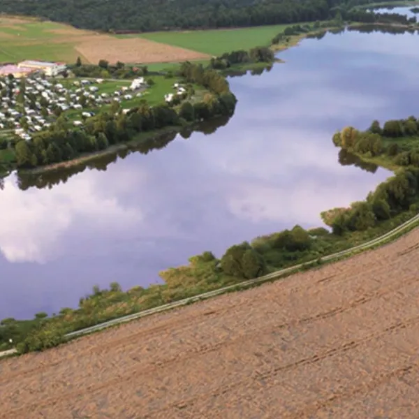 camping-freizeitpark-luxoase-kleinrhrsdorf-bei-dresden-4jfiz
