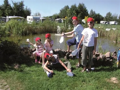 camping-freizeitpark-luxoase-kleinrhrsdorf-bei-dresden-9ente
