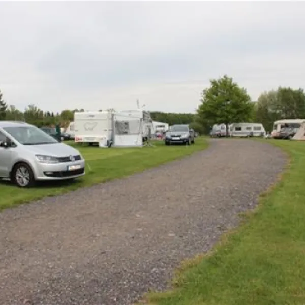 camping-freizeitpark-luxoase-kleinrhrsdorf-bei-dresden-j4n0s