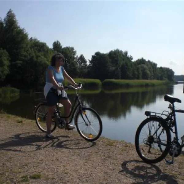 camping-freizeitpark-luxoase-kleinrhrsdorf-bei-dresden-kqxfe