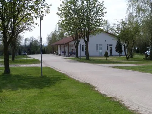 camping-freizeitpark-luxoase-kleinrhrsdorf-bei-dresden-lqcoi