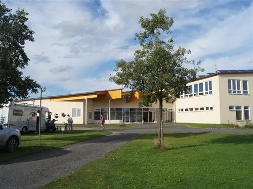 camping-freizeitpark-luxoase-kleinrhrsdorf-bei-dresden-rs0sf