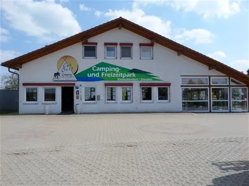 camping-freizeitpark-luxoase-kleinrhrsdorf-bei-dresden-rxbw2
