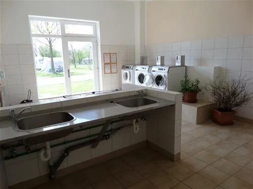 camping-freizeitpark-luxoase-kleinrhrsdorf-bei-dresden-v5cfb