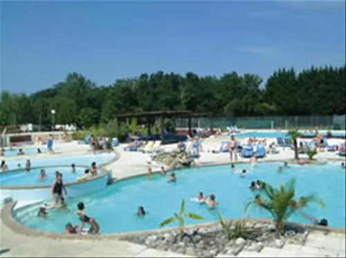 village-center-eurolac-aureilhan-2uvcj