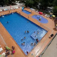 camping-caballo-de-mar-pineda-de-mar-c6htn