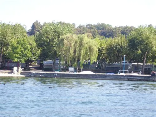 campeggio-internazionale-del-sole-lago-di-viverone-kjxyq