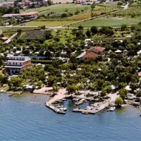 campeggio-internazionale-del-sole-lago-di-viverone-qyap6