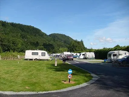 riverside-caravan-camping-park-betwsycoed-jybrx