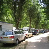flower-camping-le-peyrelade-rivire-sur-tarn-bqbe9
