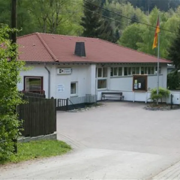 campingplatz-erlebnisbad-dieffenbachtal-schleiden-auslk