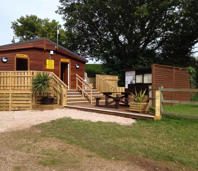 leadstone-camping-dawlish-a8pzl