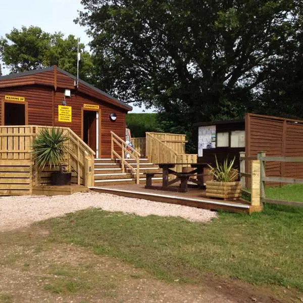 leadstone-camping-dawlish-a8pzl