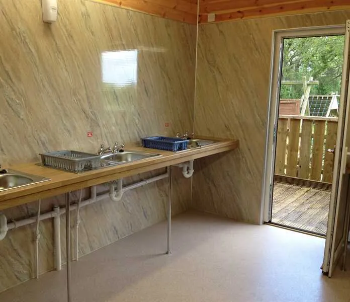 leadstone-camping-dawlish-djolu