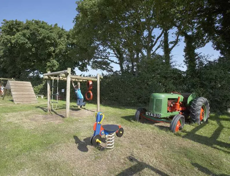 leadstone-camping-dawlish-ieadz