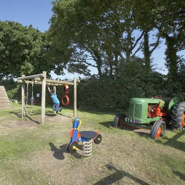 leadstone-camping-dawlish-ieadz