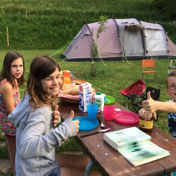 farm-camping-zelinc-slovenia-cerkno-ucxd8